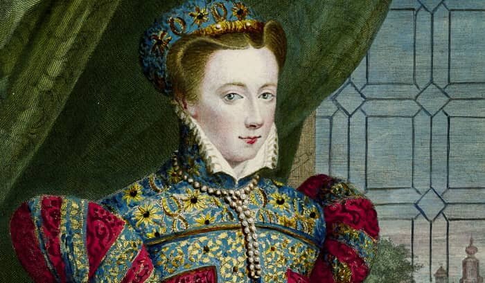 Мария Стюарт (08.12.1542 — 08.02.1587) — королева Шотландии с 6 дня жизни, фактически правила с 1561 года до низложения в 1567 году, а также королева Франции в 1559—1560 годах (как супруга короля Франциска II) и претендентка на английский престол.