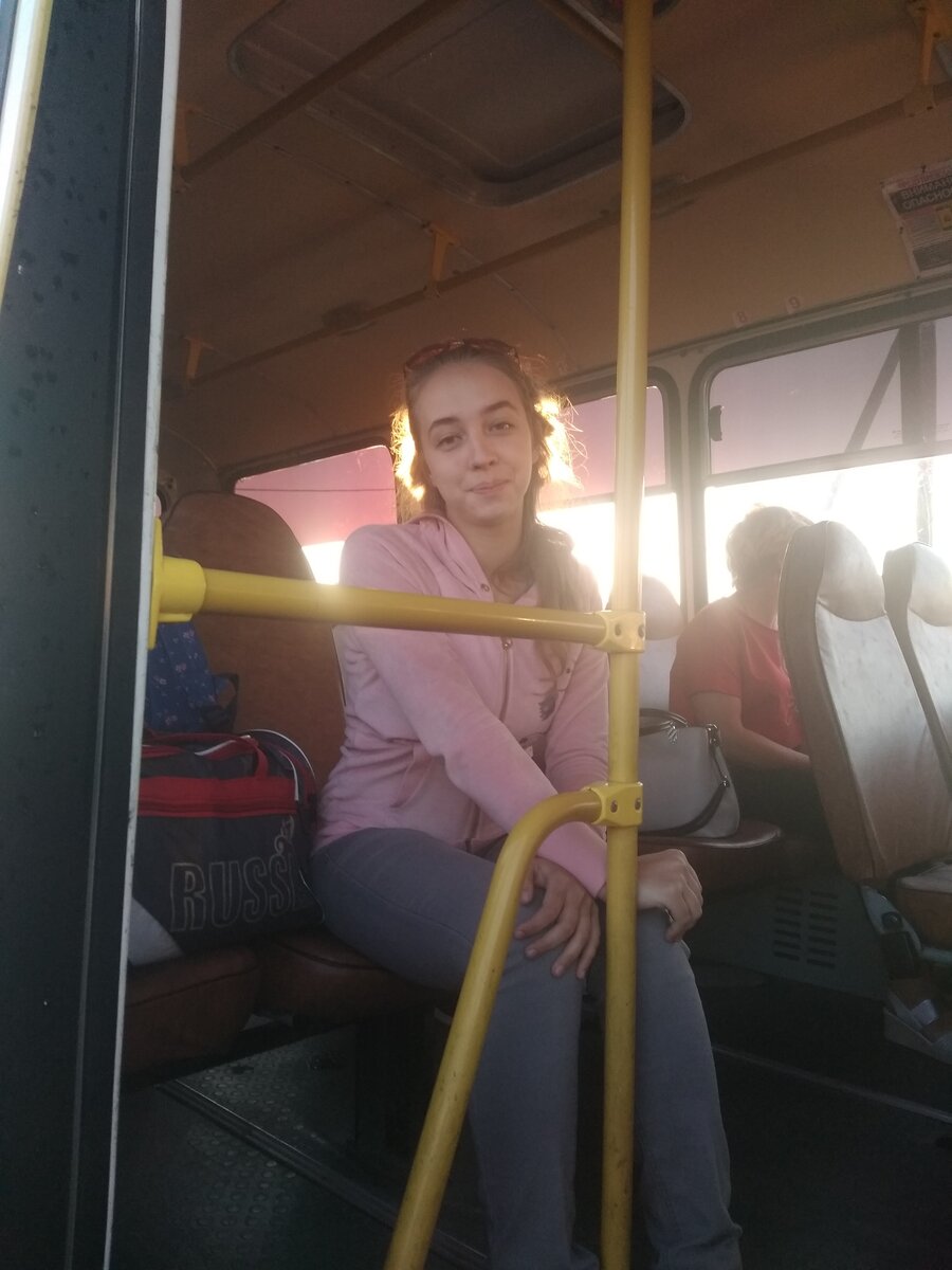 Отправили домой кровиночку, а она...