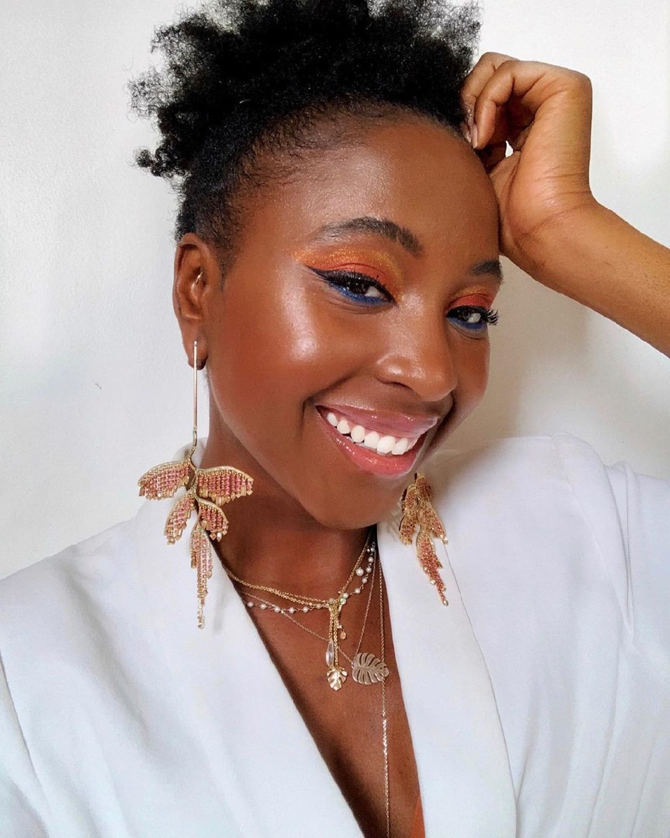 Пример яркого макияжа. Фото: https://www.instagram.com/signecatseyes/