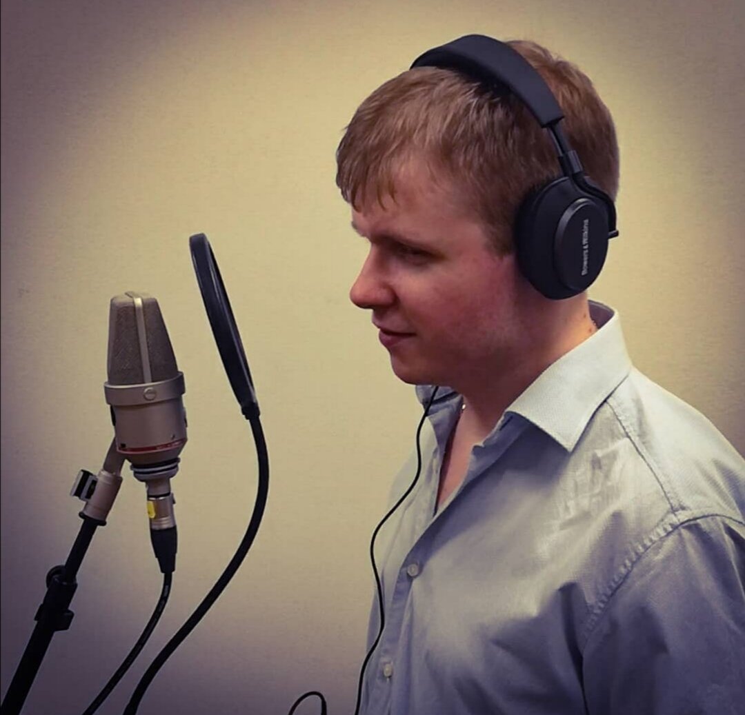 Олег Аккуратов