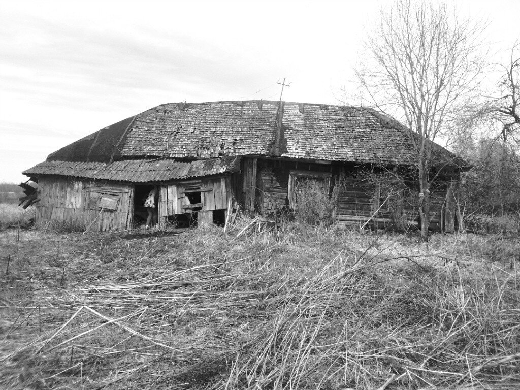В глубинке есть деревня Аблески.....когдато это была большая деревня... со своим колхозом...ездили автобусы из рай.центра, кипела жизнь....ну как и везде,все потихоньку стало разваливается.....колхозы ушли в небытие....деревни постепенно под землю..