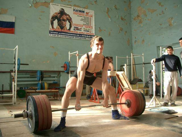Напишите в комменты кто занимался в таком же зале)