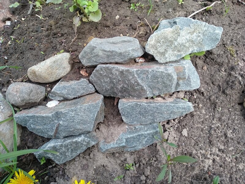 Камни для стены альпийской горки