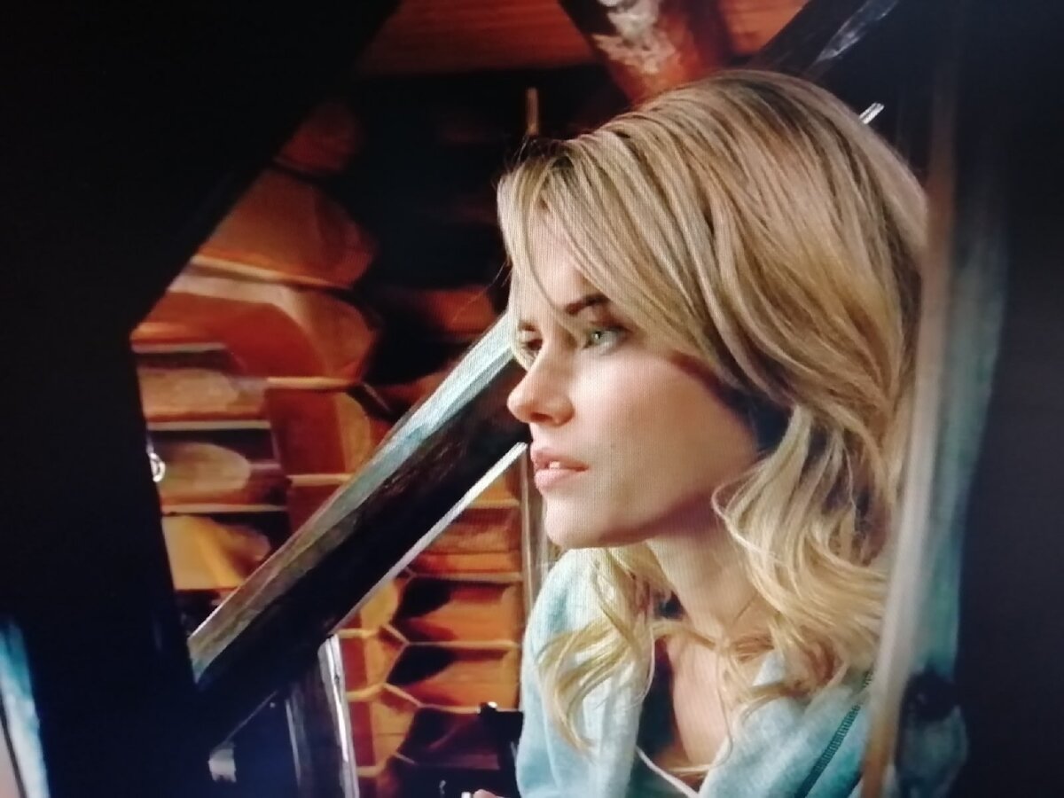 Кадр из фильма "Фантомы" (2008)