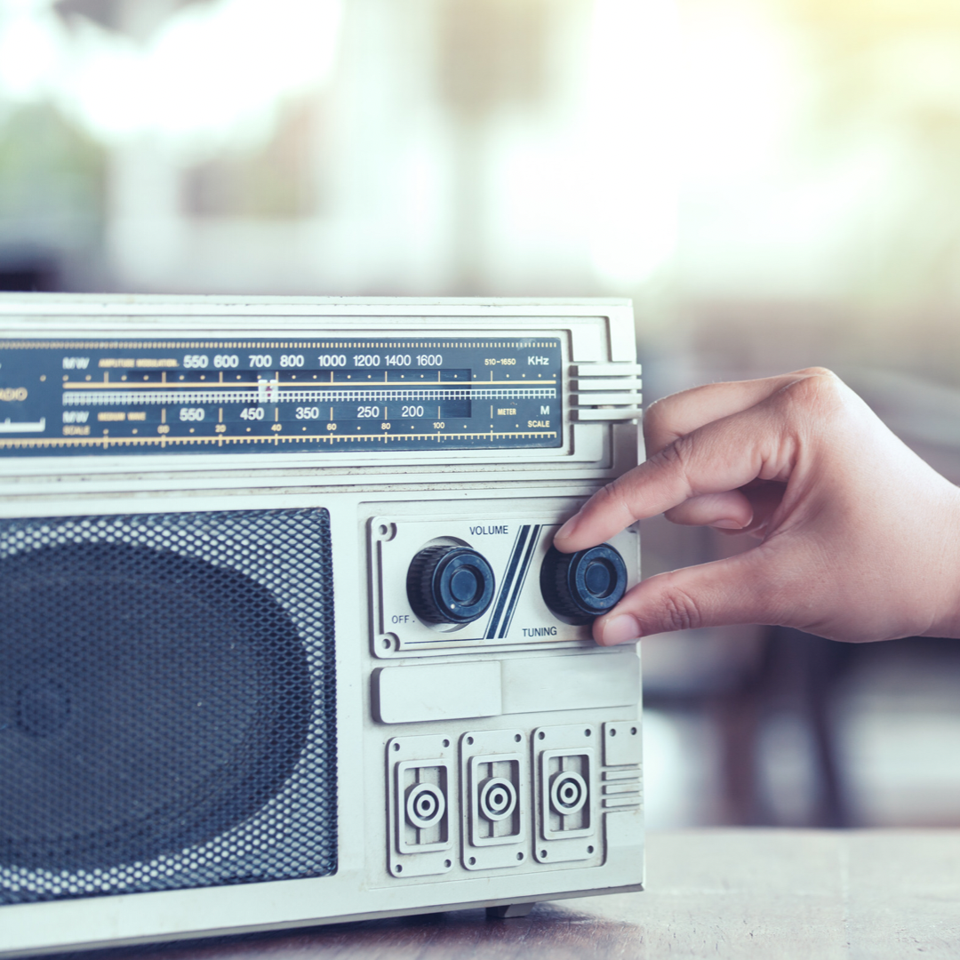 Clubhouse напоминает клуб радиолюбителей