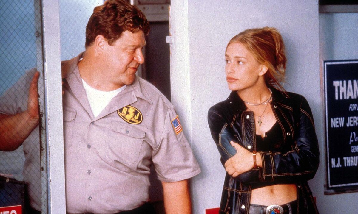 Кадр из фильма «Бар «Гадкий койот», Вайолет и отец