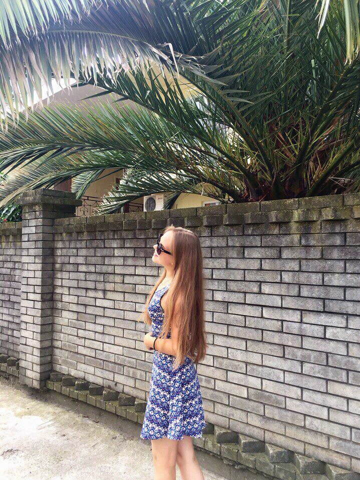 Я каждый год езжу на море. 