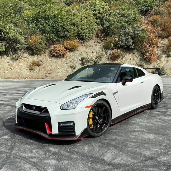 Nissan GTR 35 Nismo 2020