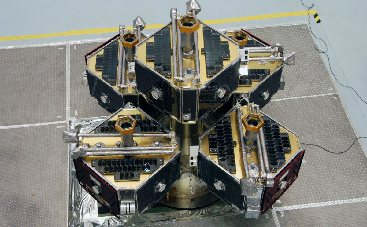 Пять микроспутников THEMIS готовят к полёту