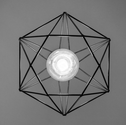 Освободите себя нести свет.