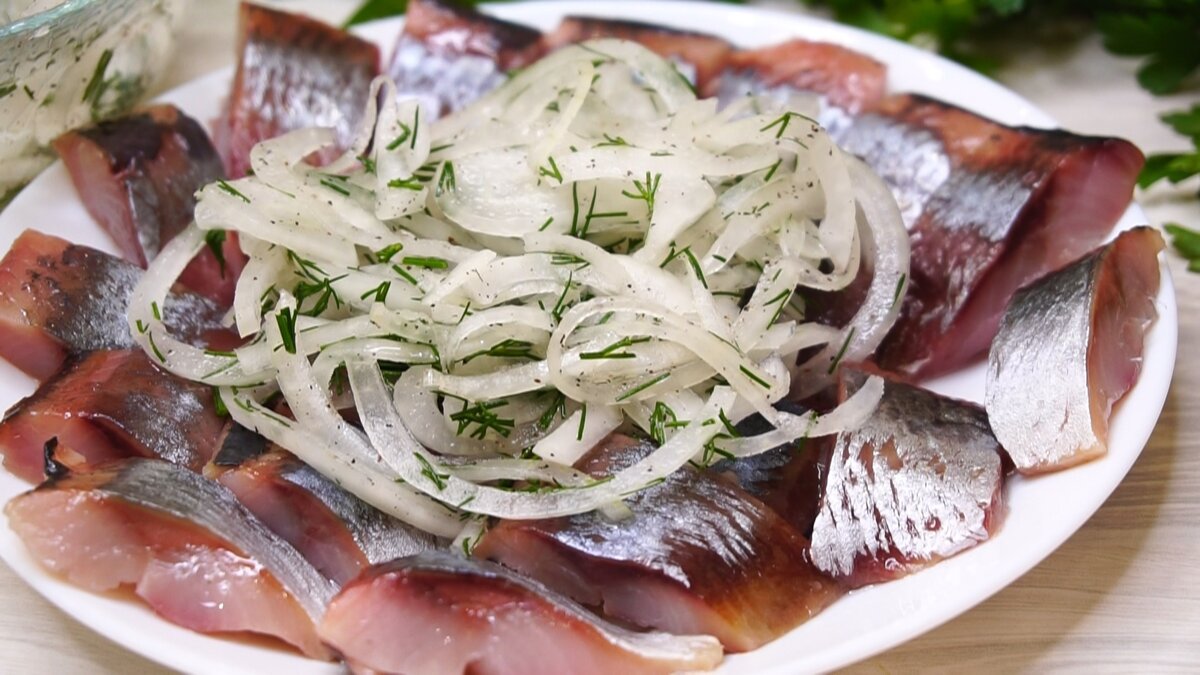 Они не понимали, что солёную рыбу можно кушать без приготовления