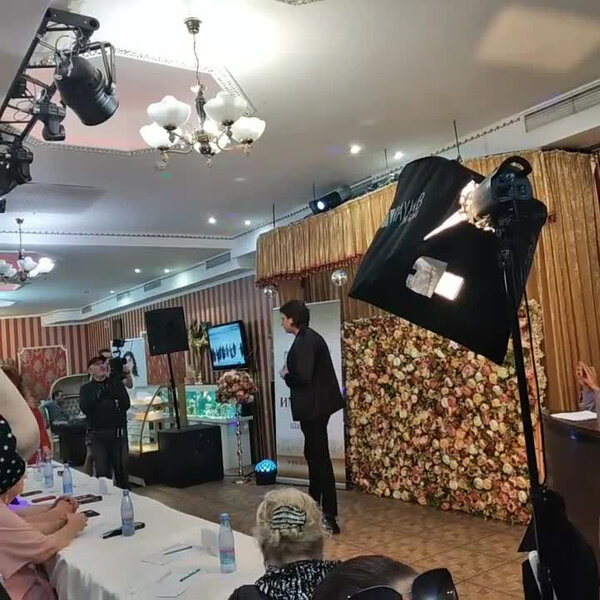 Прохор Шаляпин на вечере памяти Жанны Фриске. Видео © Instagram (запрещён на территории Российской Федерации) / karaoke89015194356