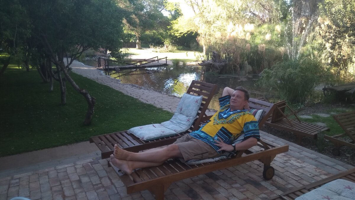 Эту фотку я прислал жене в Москву в конце ноября. Она обещала треснуть в лоб. 