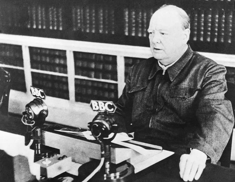 Премьер-министр Уинстон Черчилль сказал своим гражданам в 1940-м году, что ничего не может обещать им, кроме крови, потма и слёз