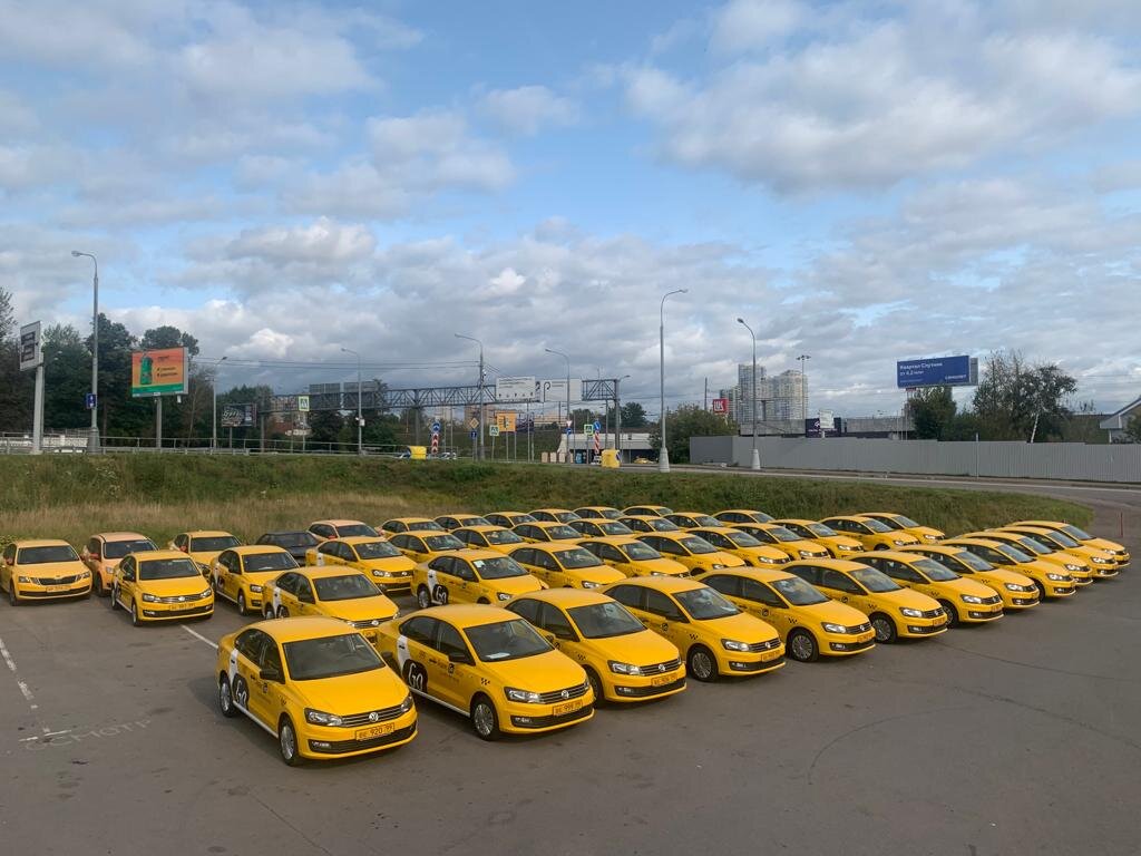 Автомобили таксопарка "Престиж"