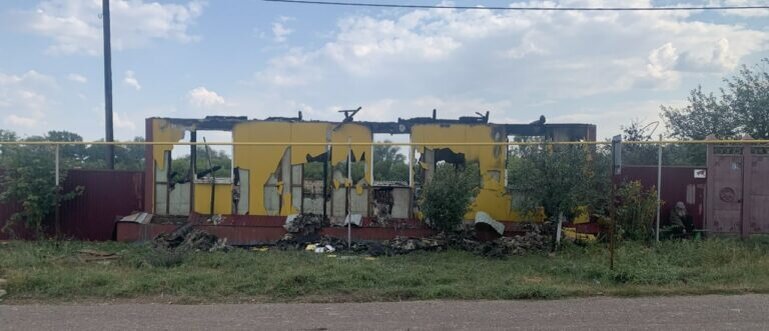    В Октябрьском районе брат сжег дом 69-летней сестры Белов Михаил Александрович