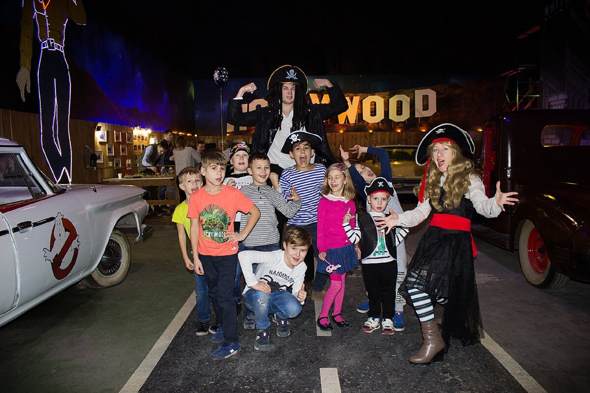 Здесь также можно устроить День Рождения или корпоратив