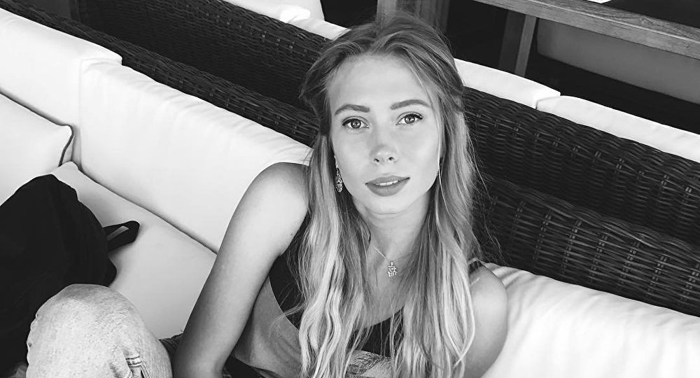 Работа на Матч - ТВ , неудачный брак , рождение сына и Решка