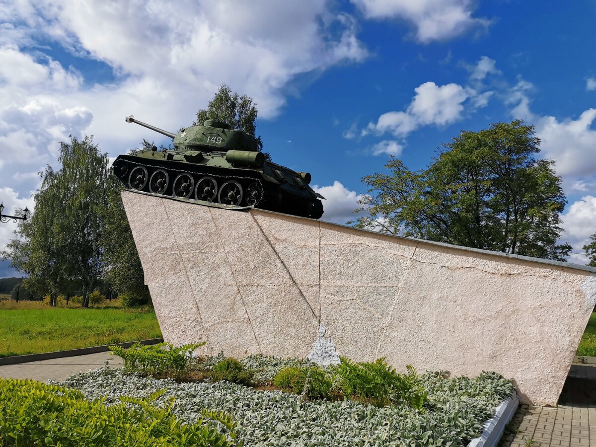 Место нахождения - Россия, Калужская область, Жуковский район, село Тарутино, координаты - 55.111299, 36.928542.