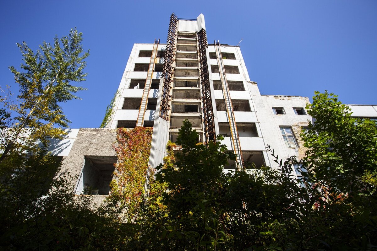 Завод Юпитер, административный корпус, август 2020