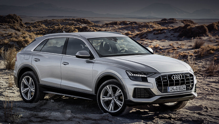 Бензиновый кроссовер Q8 55 TFSI сейчас «начинается» с 5 335 000 рублей. Дизельный Q8 45 TDI немного дешевле — от 5 210 000. За семь месяцев 2020-го продано 1026 машин, а отзываются 16.