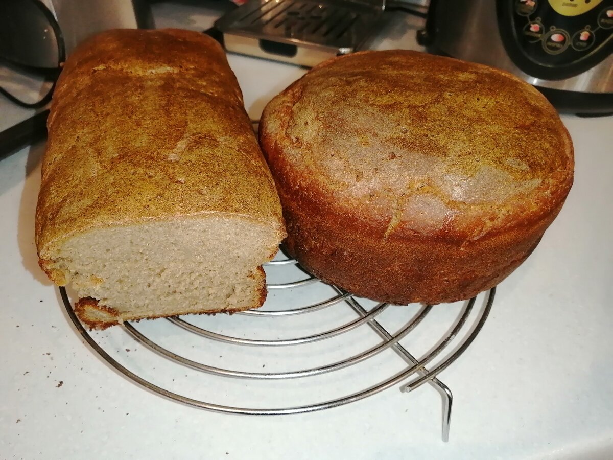 Ржано-пшеничный хлеб на закваске. Пшеничный хлеб на ржаной закваске. Домашний хлеб на закваске. Выпекание ржаного хлеба на закваске. Пышный хлеб на сковороде