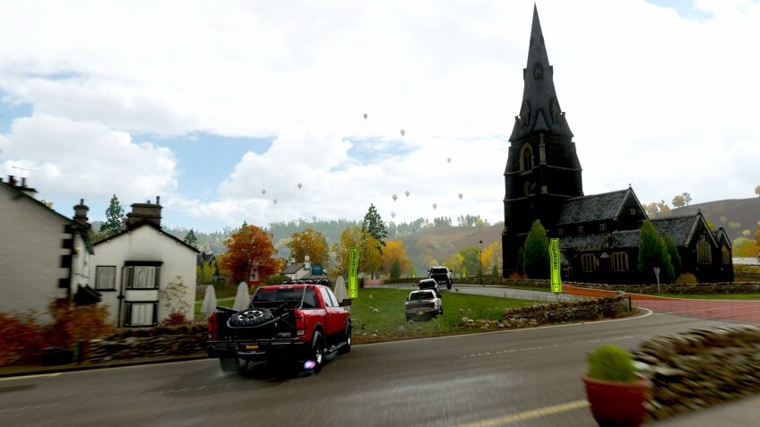 В автокроссе без разрушений не обойтись
