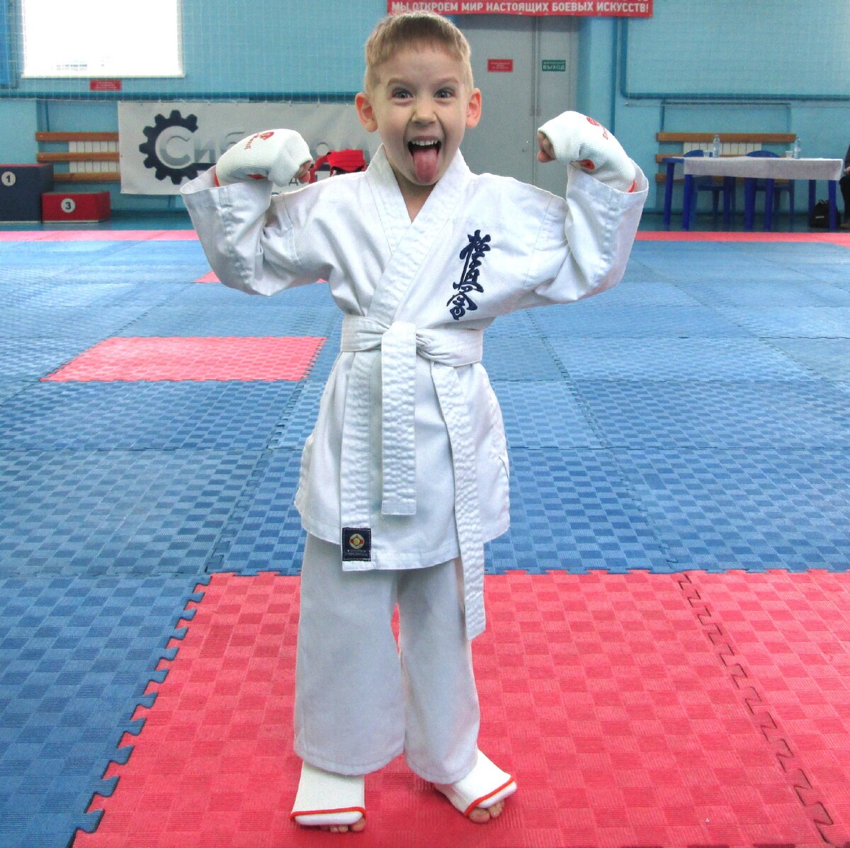 Это он, Дарий. Соревнования по карате в 5 лет (фото семейного архива)