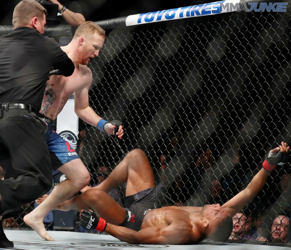 Удар - одно из главных оружий Джастина Гейджи