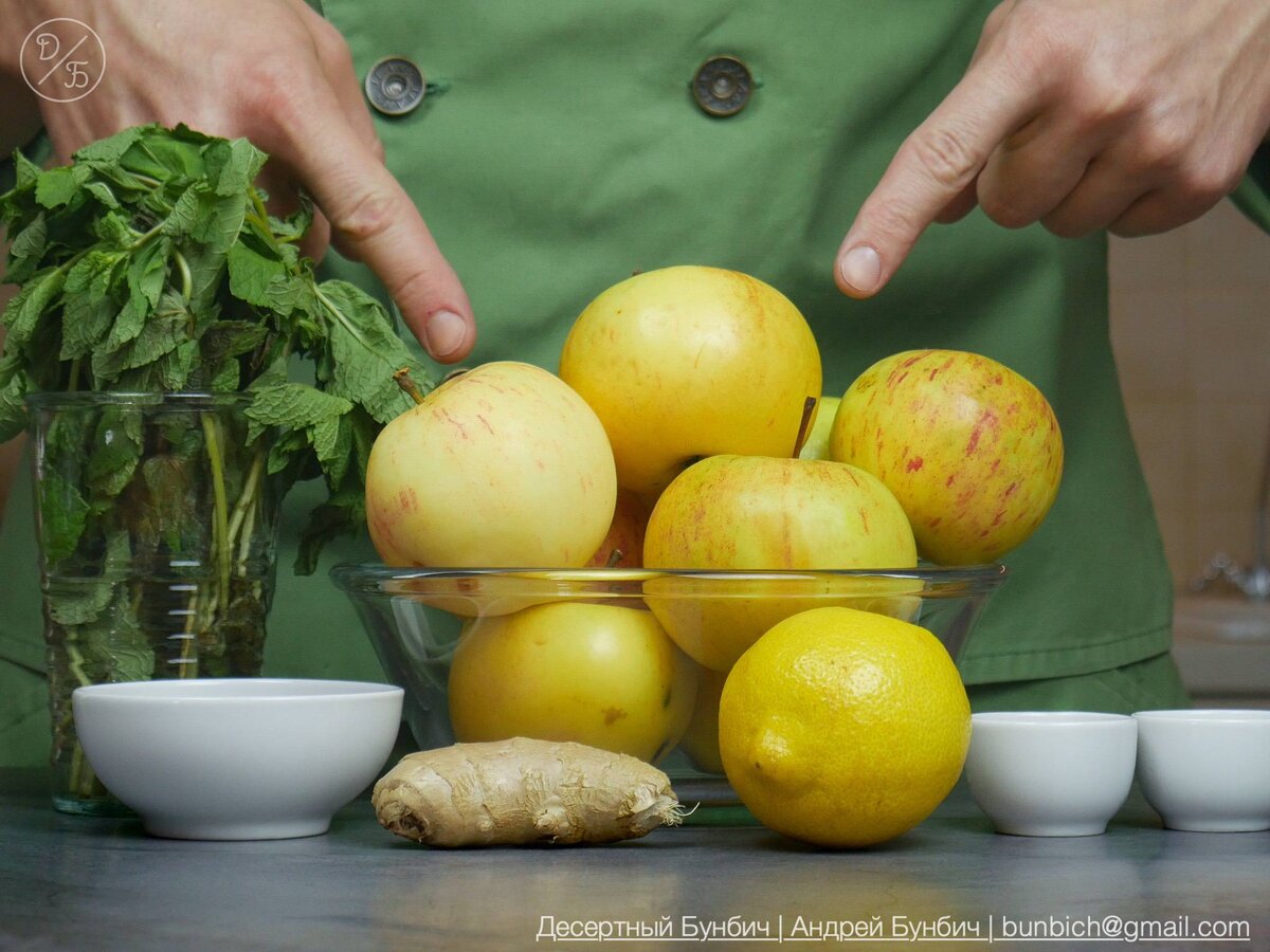 Все необходимые ингредиенты для яблочного сбитня