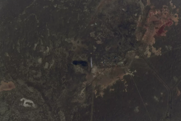 Российский космонавт Иван Вагнер сфотографировал ракету "Союз", запускающую в космос трех его коллег 14 октября 2020 года.  (Фото: Роскосмос)