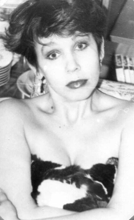 Не виню молодёжь. Ведь я молодая тоже многого не знала, не понимала и не соглашалась...