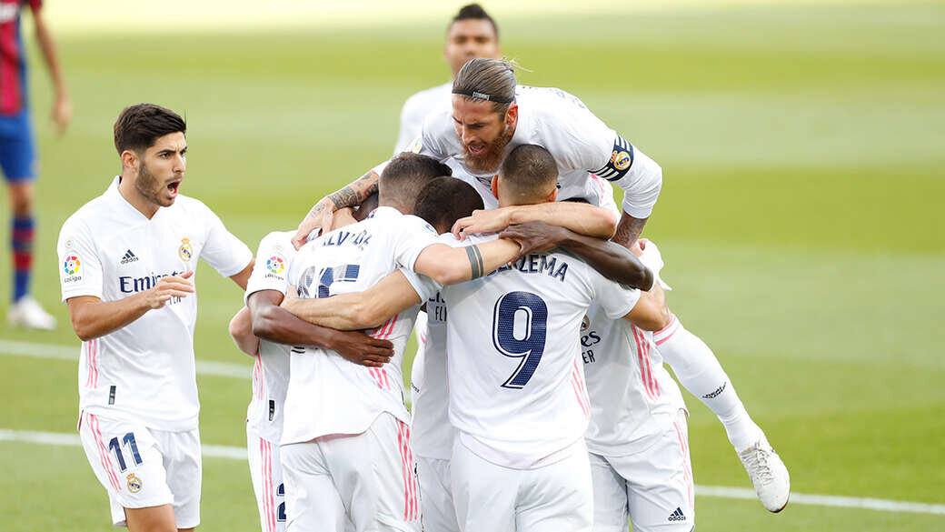 Празднование первого гола в матче игроками Реала