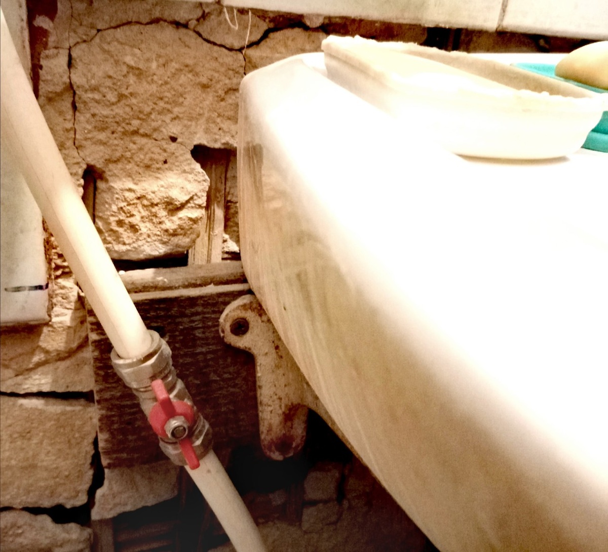 Раковина прочно закреплена!