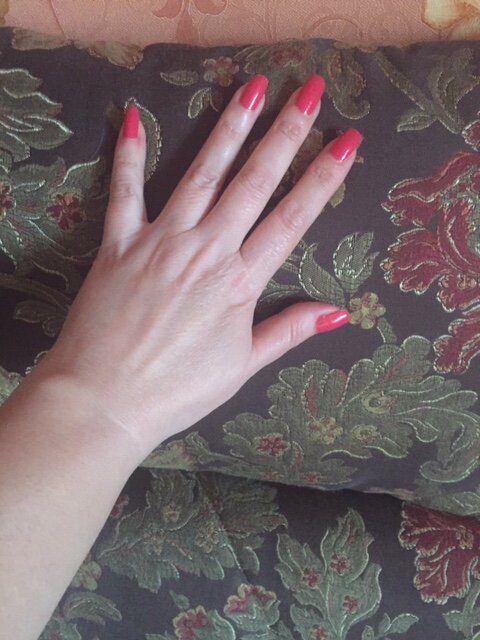 Маникюра, как такового нет, просто накрасила.