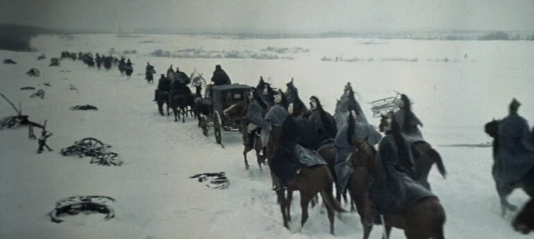Кадр из киноэпопеи "Война и мир" режиссера Сергея Бондарчука.                                          Свободный источник. Яндекс картинки.