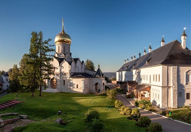 Фото с сайта savvastor.ru и mos-tour.com