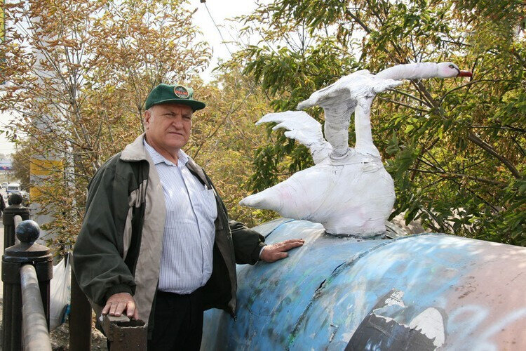 Валерий Андреевич Метелица. Создатель первого лебедя. Фото из открытых источников.