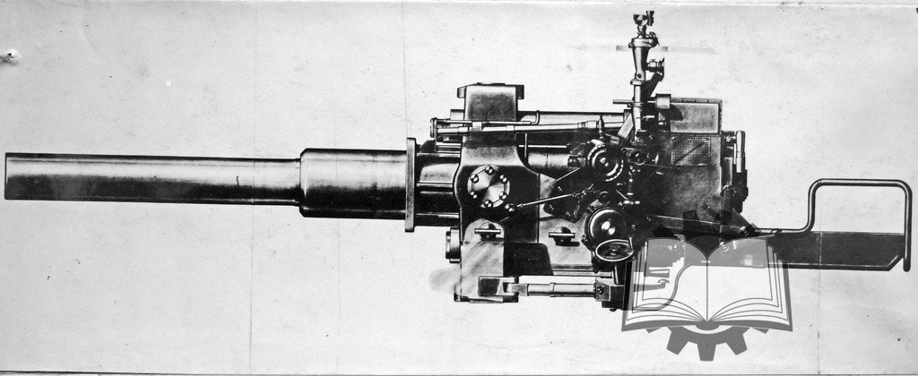 122-мм гаубица Д-11, прямой предшественник орудий семейства Д-5.