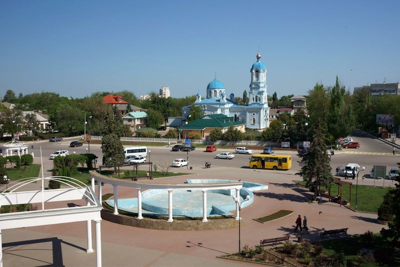 Саки время. Саки Крым. Город Саки в Крыму. Саки центр города. Курортный город Саки.