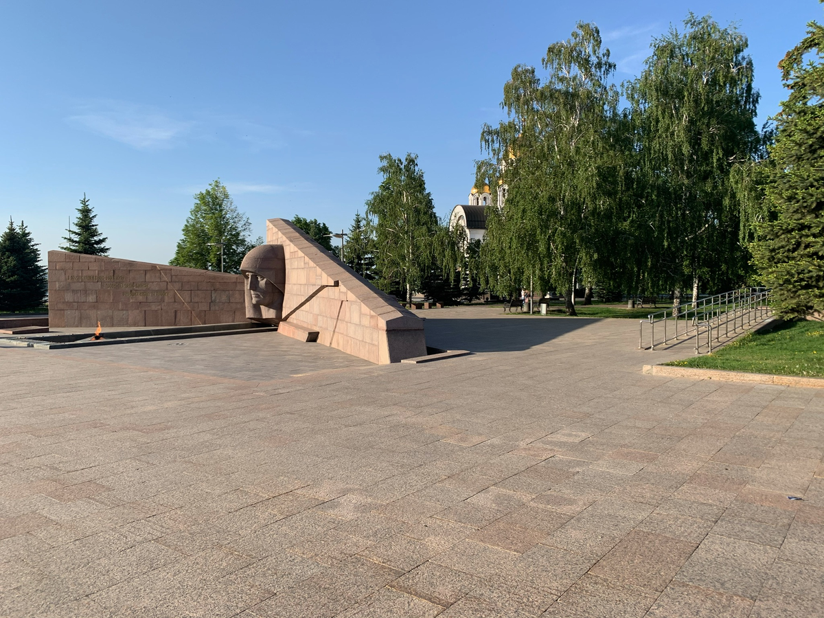 вечный огонь орск. площадь куйбышева самара сверху в хорошем качестве. самара площадь славы с высоты птичьего полета. город самара с птичьего полета. площадь славы самара.