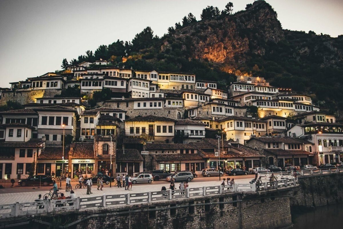 Берат. Город тысячи окон