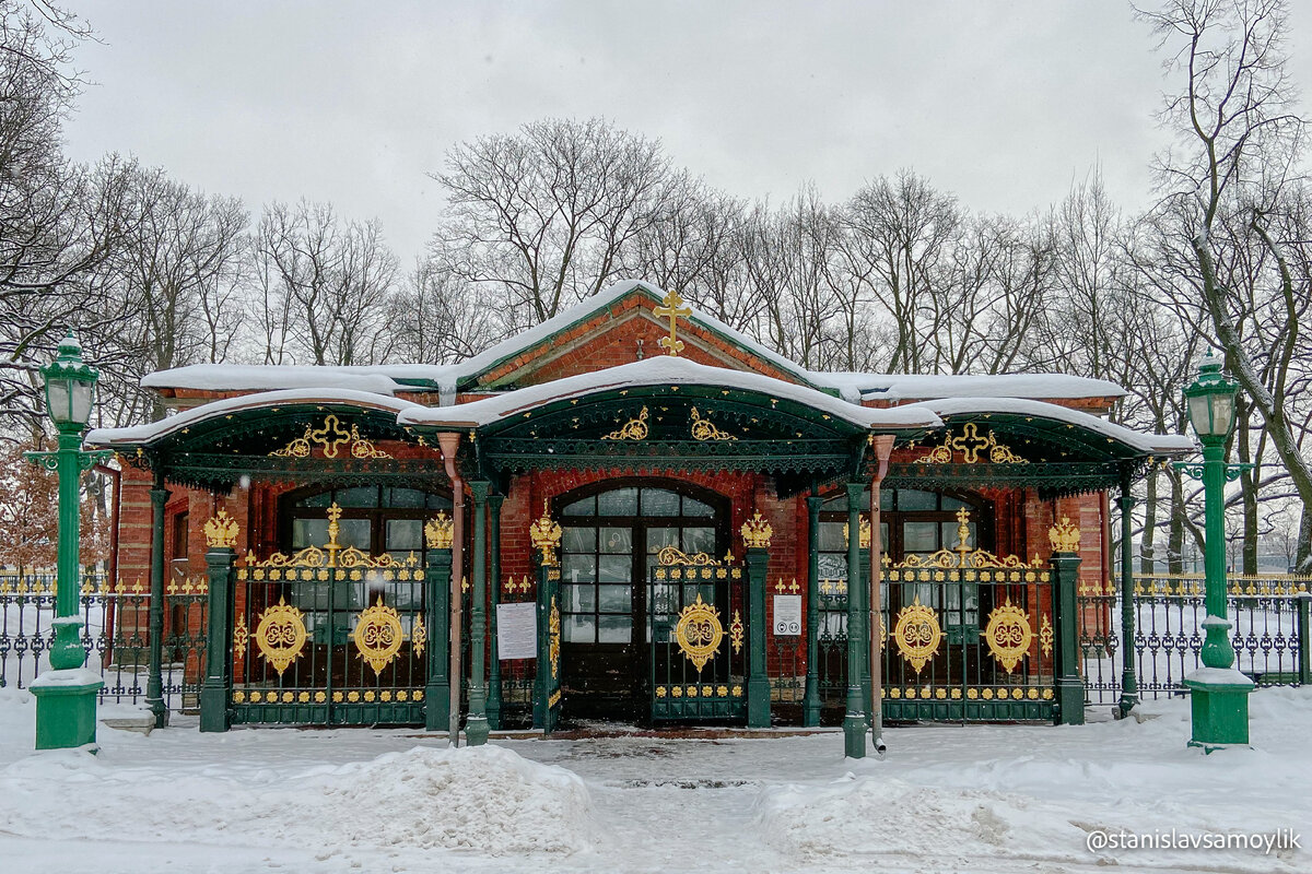 Самый первый дом Петербурга. Заглянул в окна домика Петра I ...