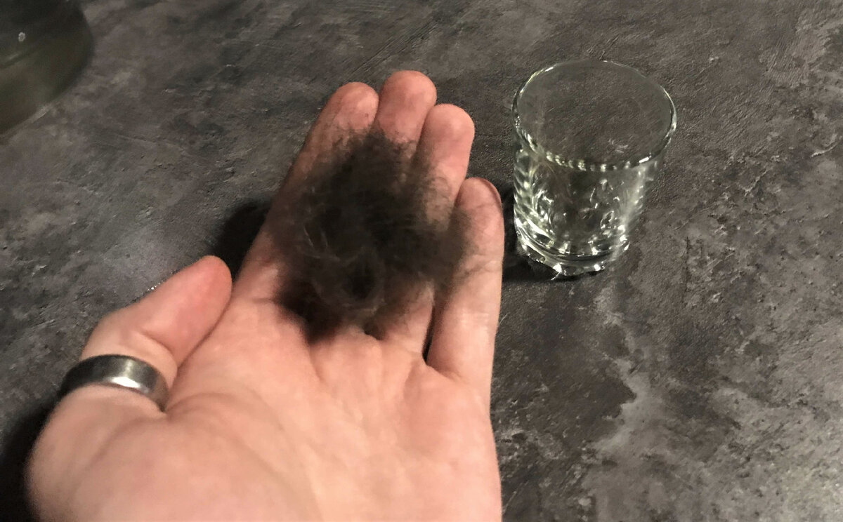 Вот такой клок получился из имеющихся материалов