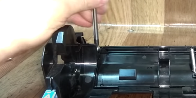 Закручиваем винты на блоке проявки