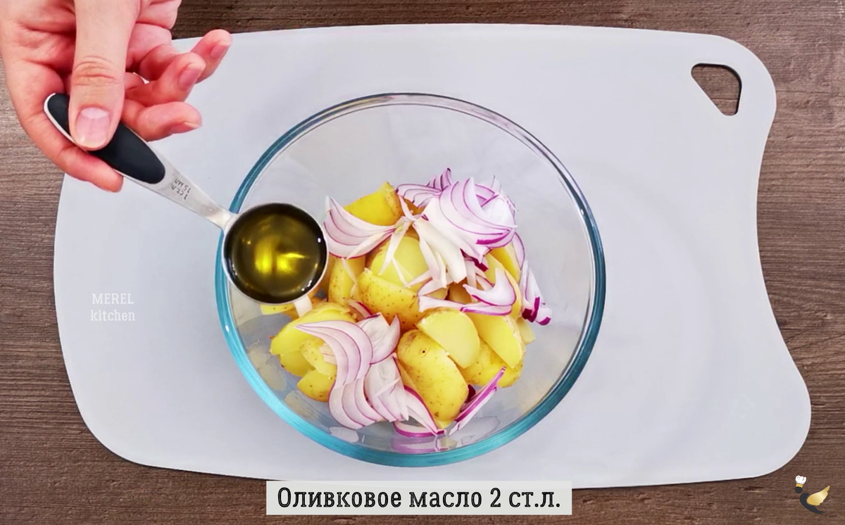 Два самых популярных и очень вкусных салата, которые подают во всех  ресторанах: показываю, как просто приготовить их дома | MEREL | KITCHEN |  Дзен