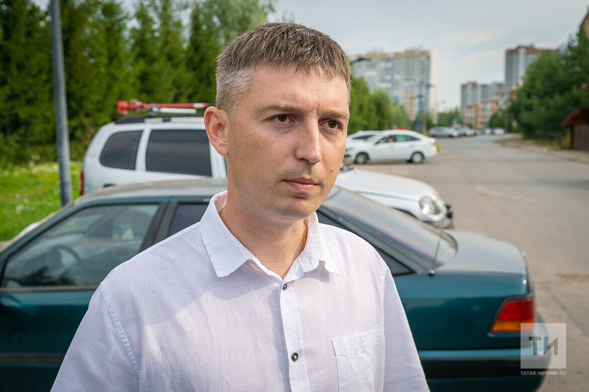 Петр Мартынов: «Во время очередного объезда было установлено, что 59 транспортных средств вывезено силами самих собственников»Фото: © Владимир Васильев / «Татар-информ»