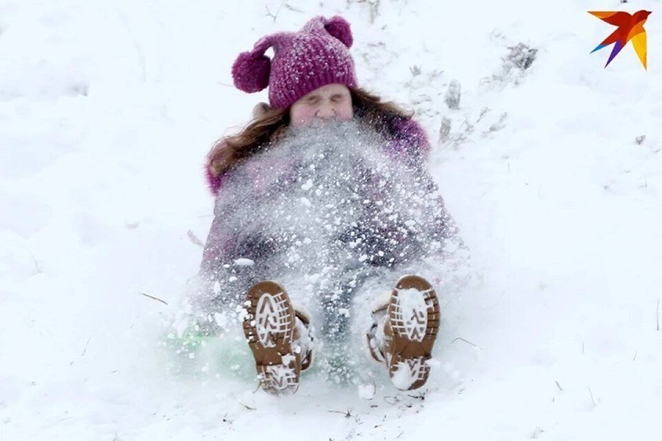     За день в Беларуси более 200 человек травмировались из-за гололеда и получили обморожения. Виктор ДРАЧЕВ