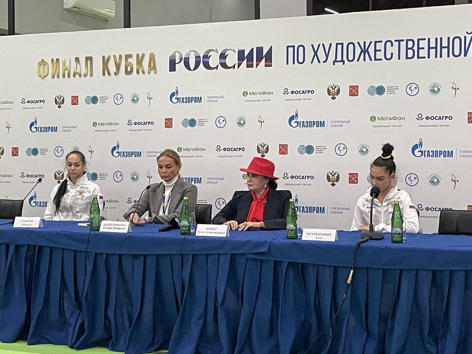     Ирина Винер появилась на открытии Чемпионата России по художественной гимнастике в Петербурге. Юлия СТАЛИНА