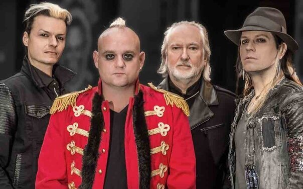 Tilo Wolf (Lacrimosa), Martin Engler (Mono Inc.), Joachim Witt, Chris Harms (Lord of the Lost)